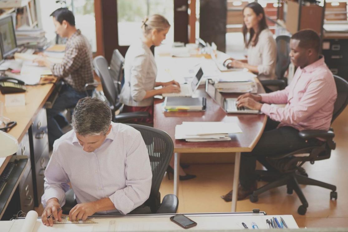 Espacio de trabajo del equipo de azotea-numeros para atender consultas sobre startups